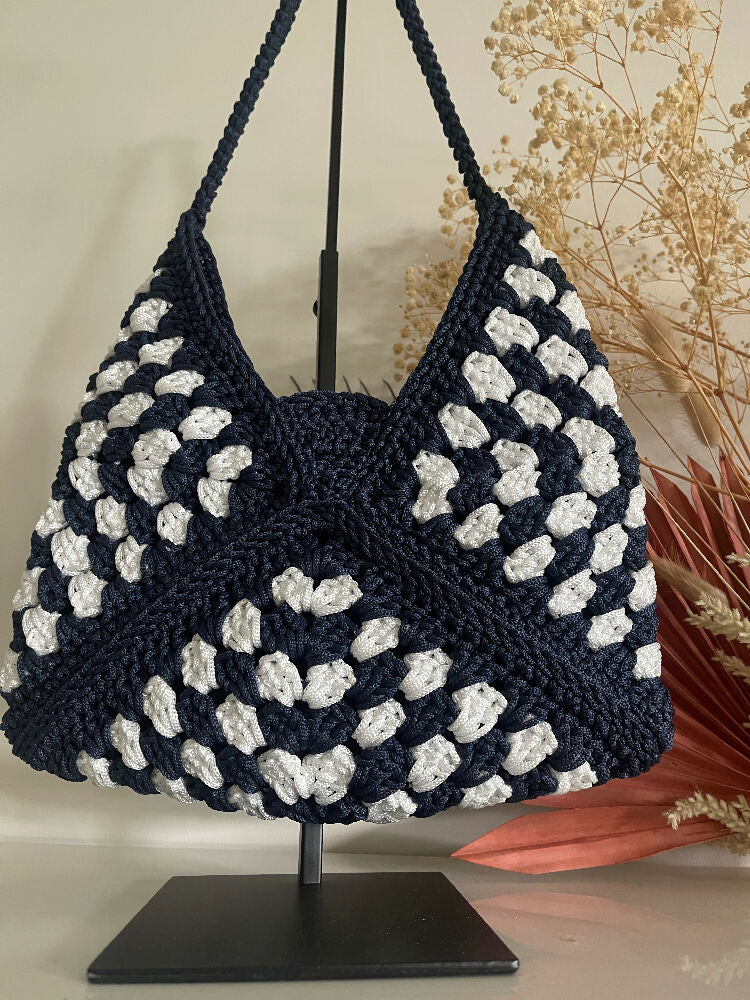 Handmade Crochet Shoulder Bag – Linen Lined, Navy/White