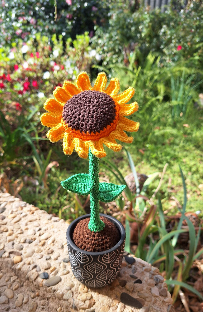 sunflower crocheted