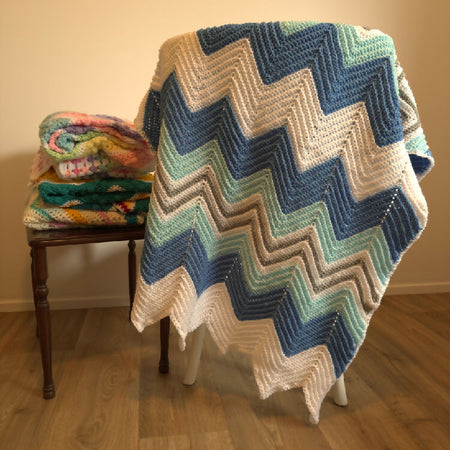 Crochet | Blanket / Throw | Blue & White Chevron Waves