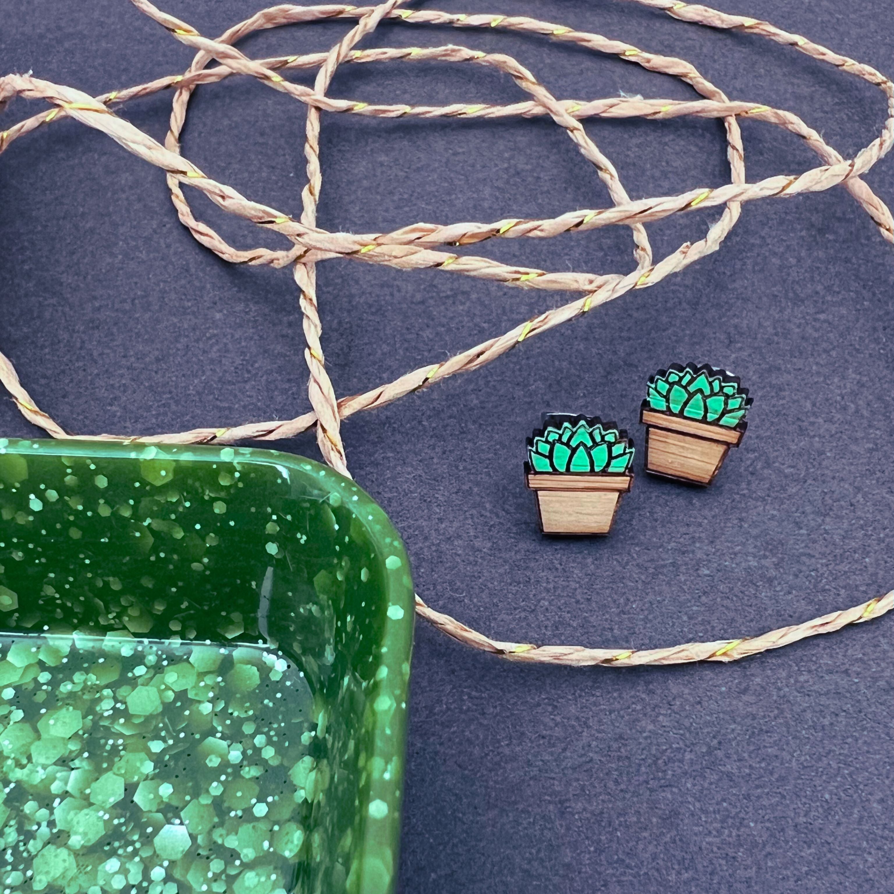 Green Gift Set Earrings And Trinket Dish