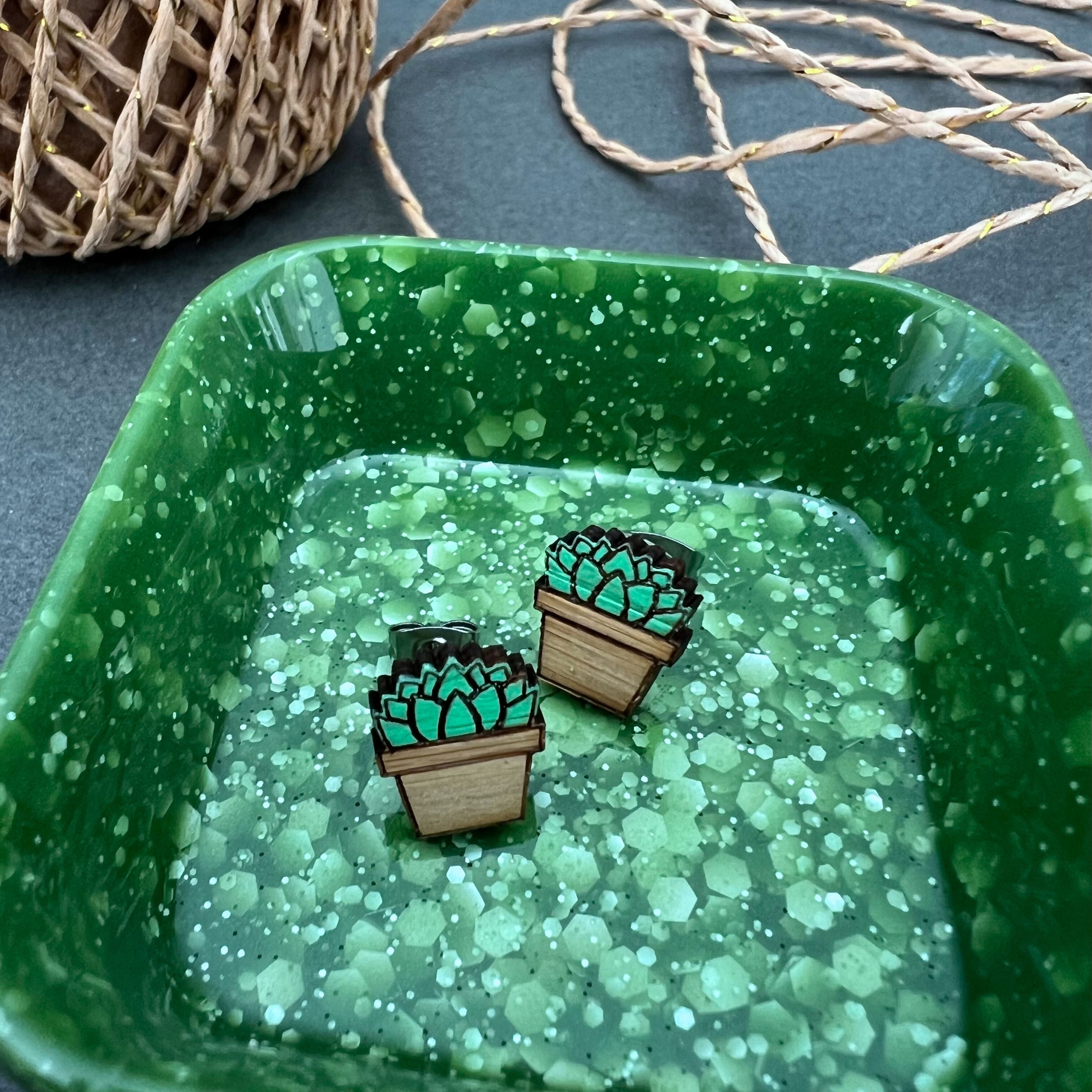 Green Gift Set Earrings And Trinket Dish