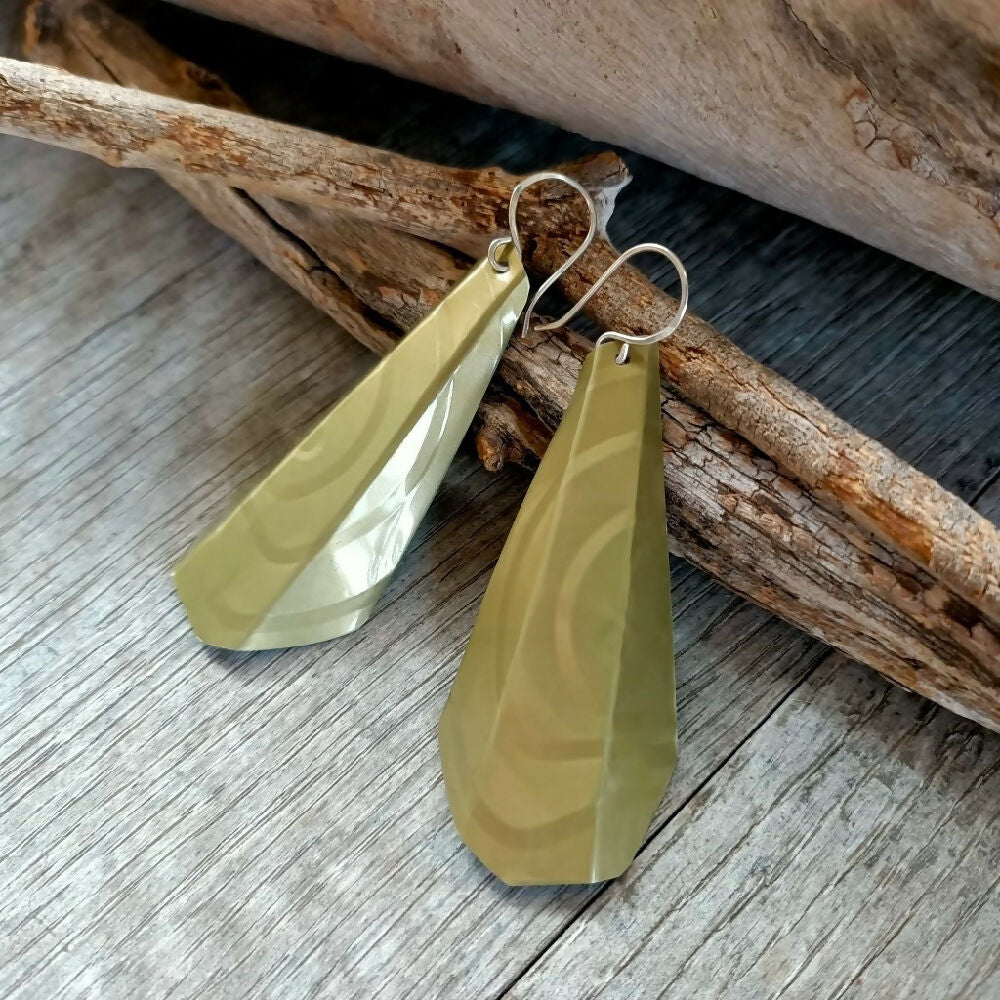 upcycled tin can lid dangle earrings gold close