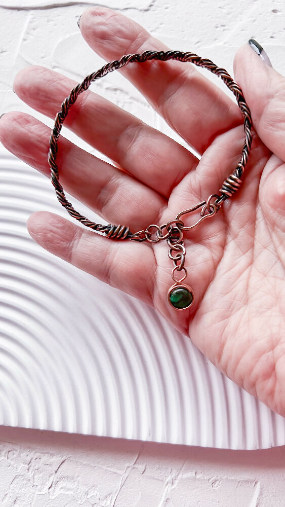 Braided_copper_bracelet_with_malachite_05