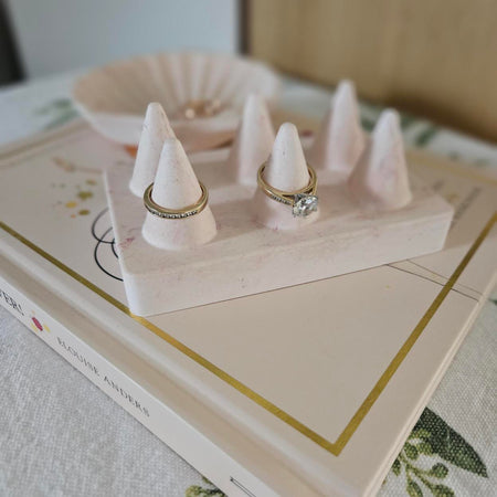 Eco Resin ring holder