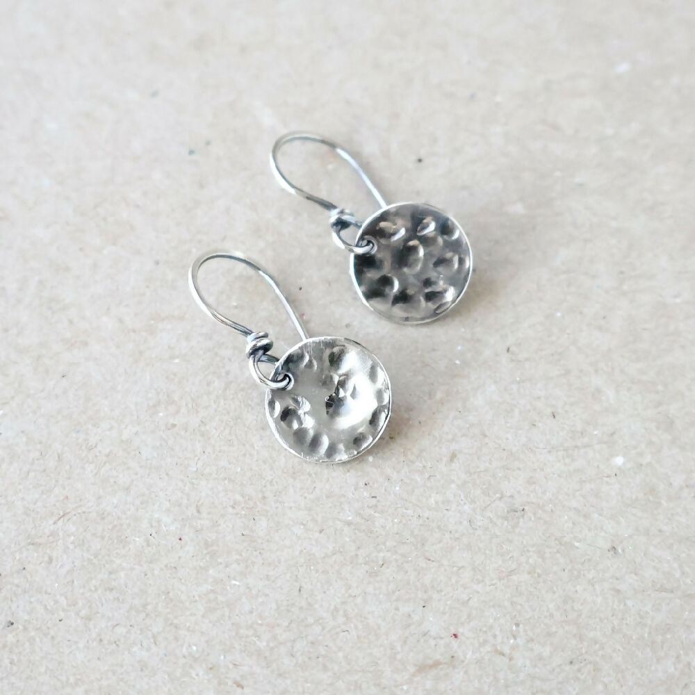 EMS06121_04_EthicalSterlingSilverMicroFullMoonEarrings