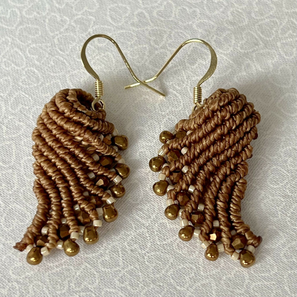 Brown Shell Micro Macrame Earrings +Free Microfibre Pouch