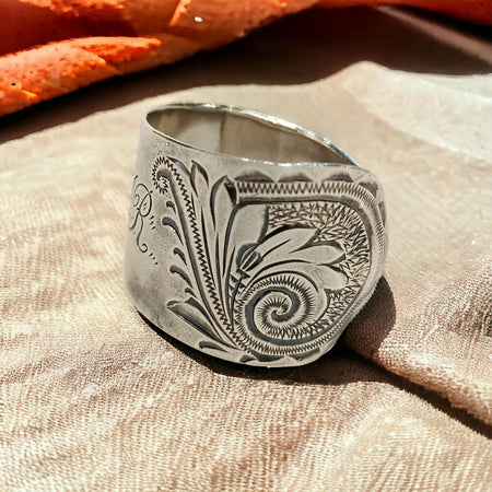 Art Nouveau spiral spoon ring