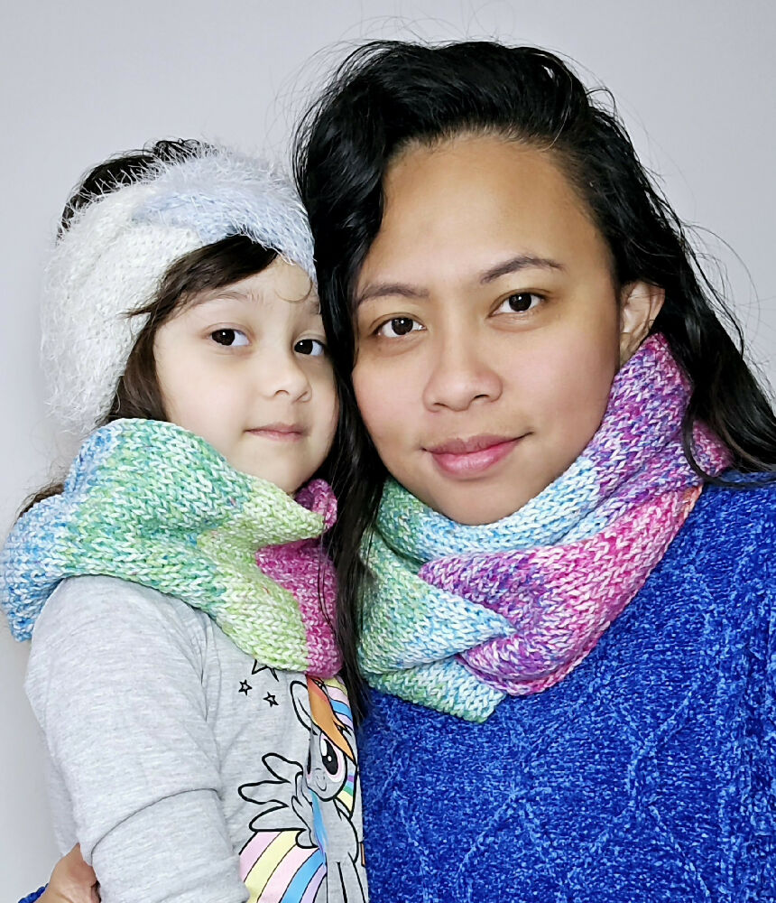 MUM AND MINI Matching Infinity Scarf and Cowl