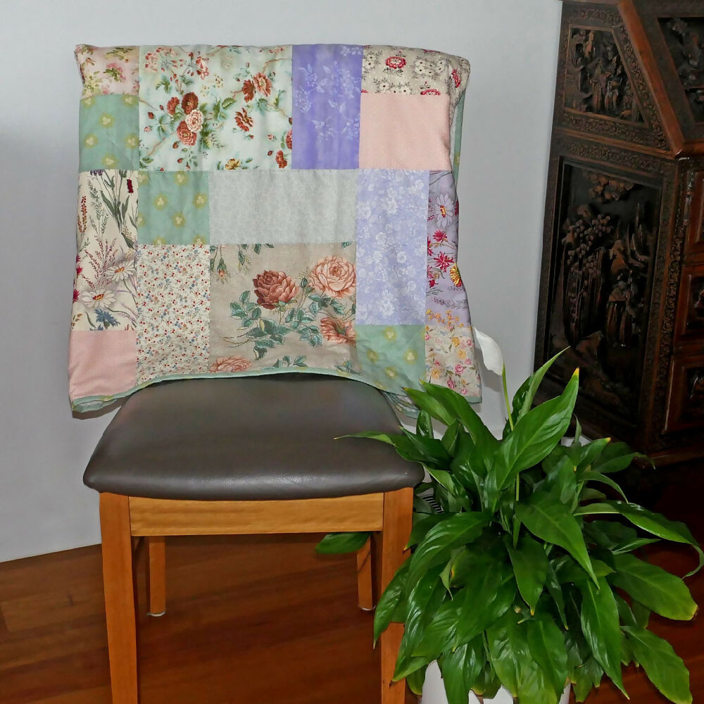 QS floral quilt, table cloth, picnic rug: 1835 repro fabrics