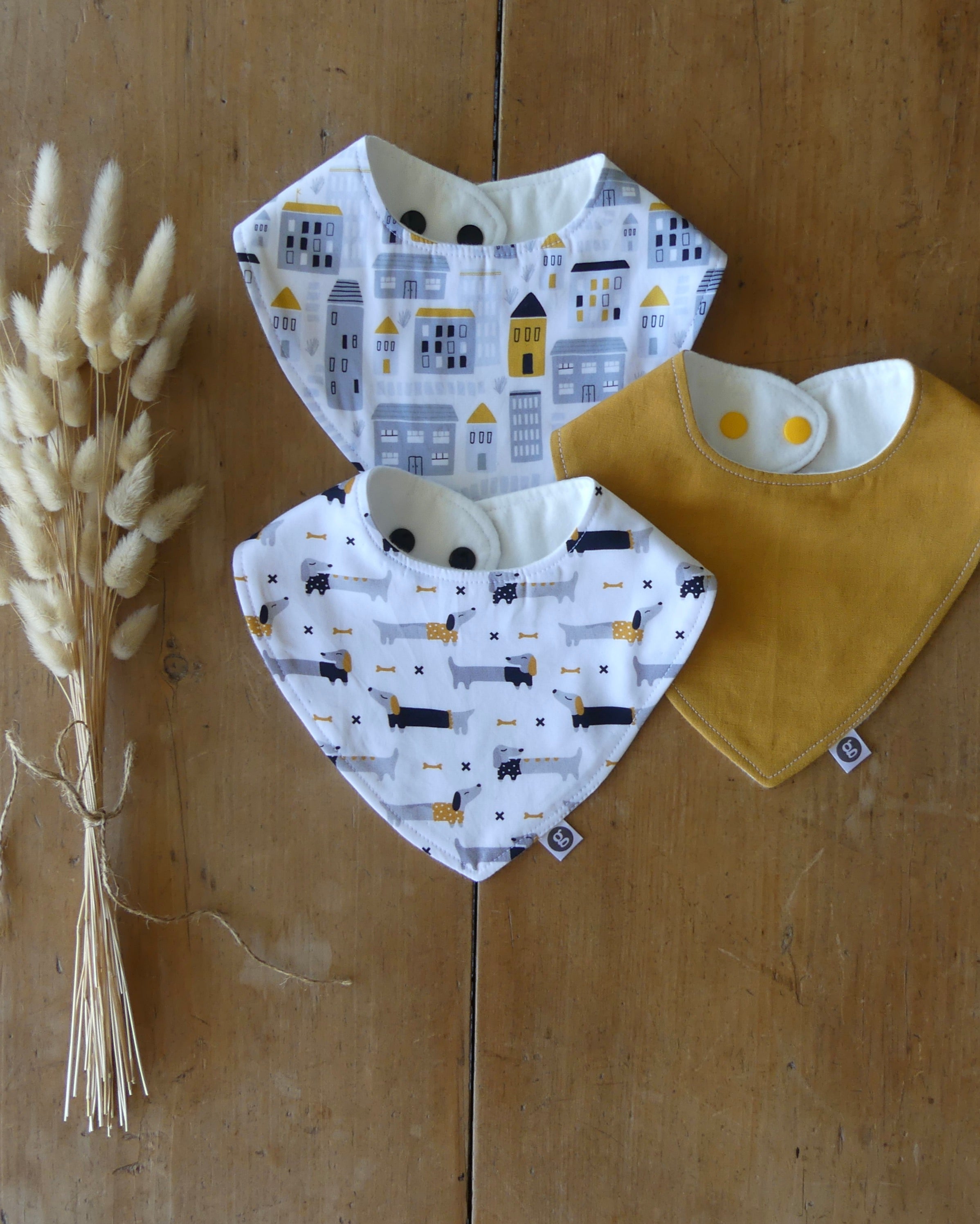 'BABY BIBS (set of three)'