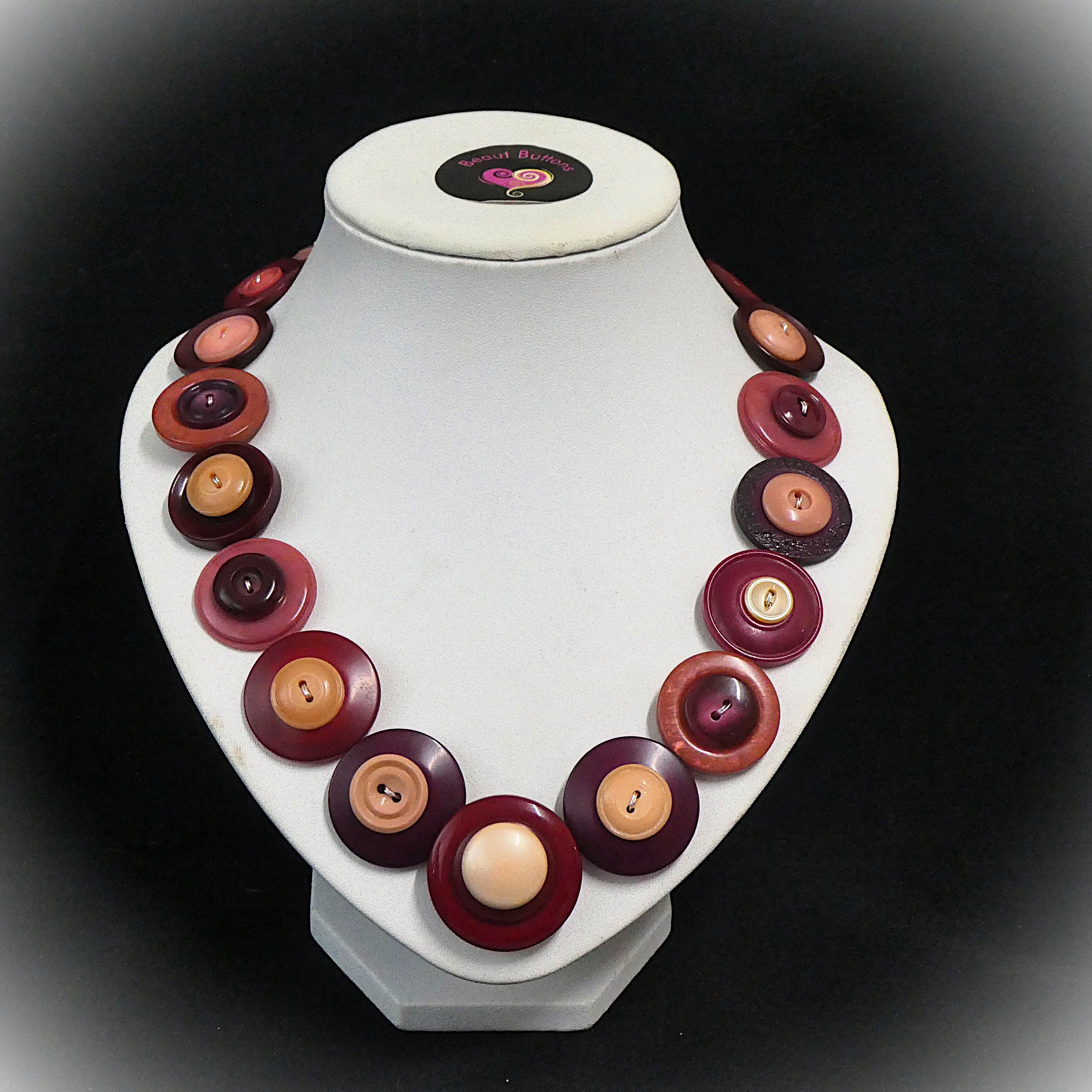 Button necklace - Burgundy Bliss