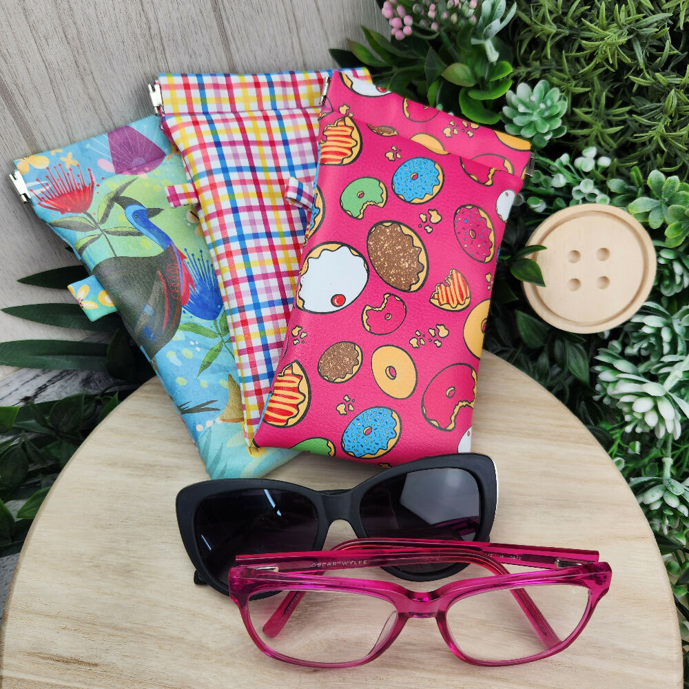 Dual Twin Glasses Case Colourful Snap Flex Closure fits 2 pairs