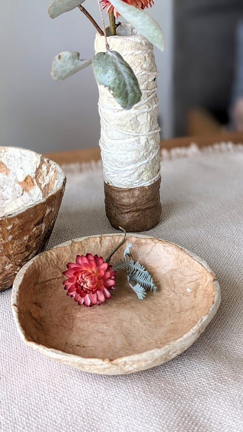 Eco Paper Dish – Handcrafted Organic Décor Tray