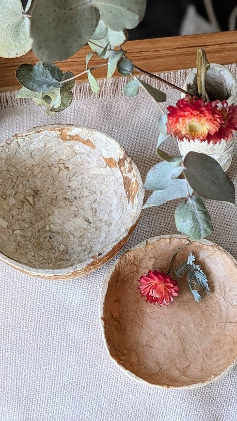 Eco Paper Dish – Handcrafted Organic Décor Tray