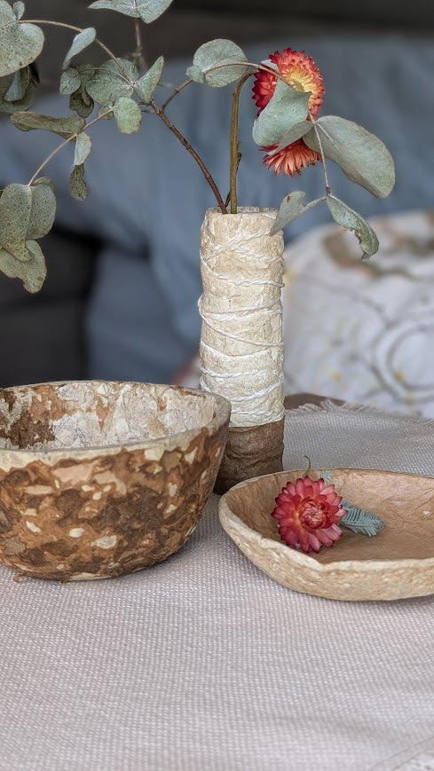 Eco Paper Dish – Handcrafted Organic Décor Tray