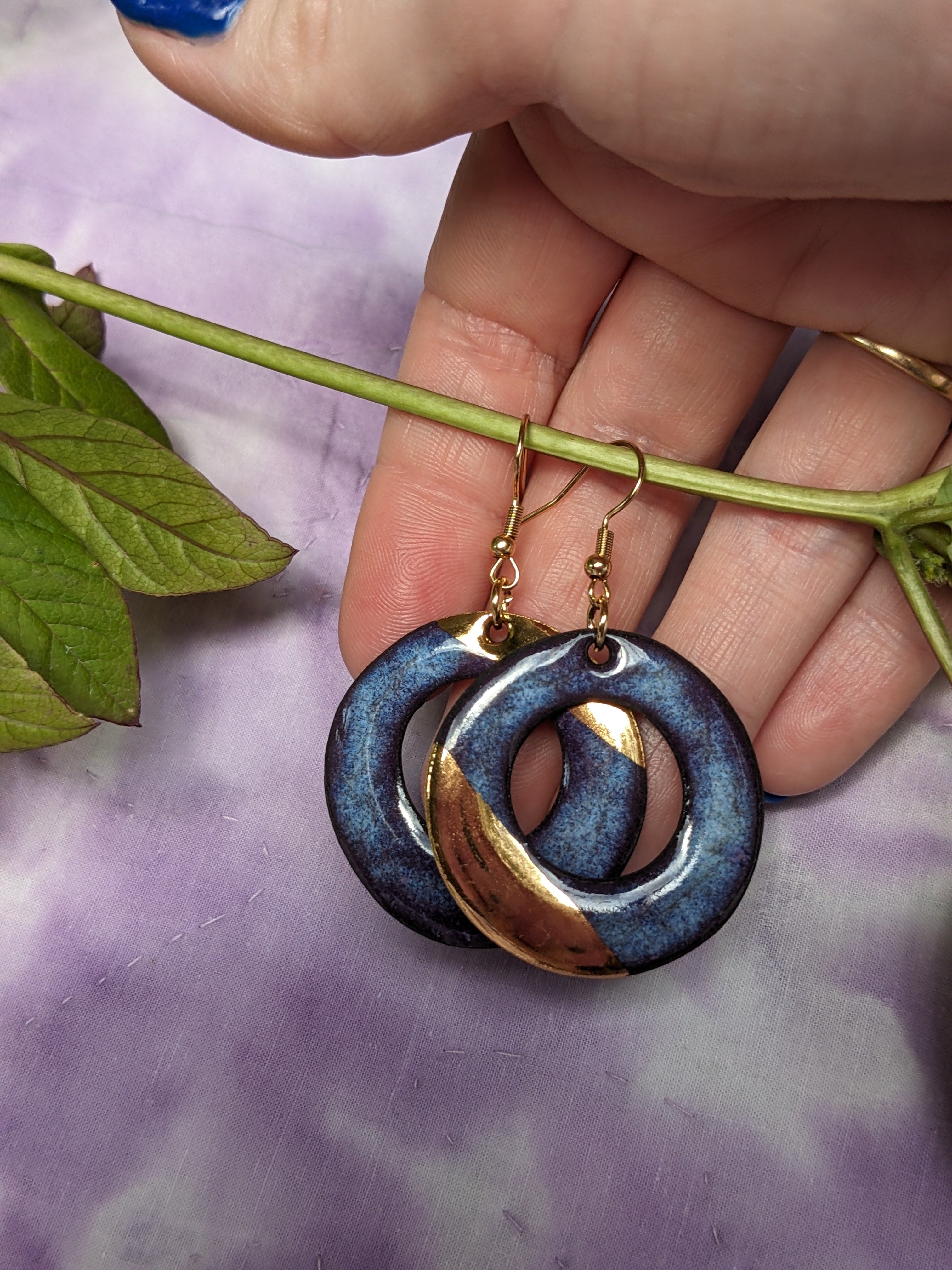 Lightweight Ceramic Purple Spark Dangle Earrings, Gold