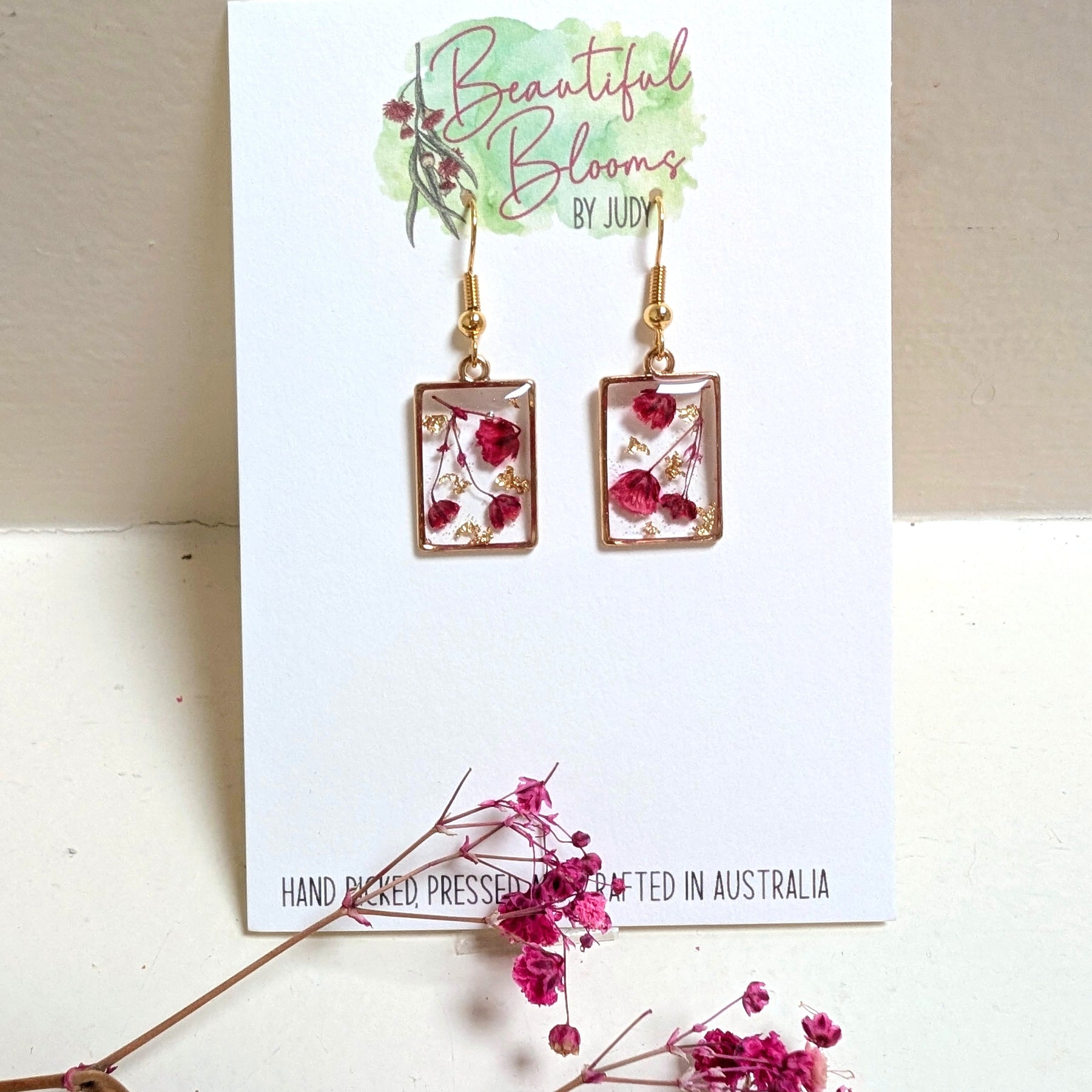 Real flowers in resin, Magenta Baby's Breath collection