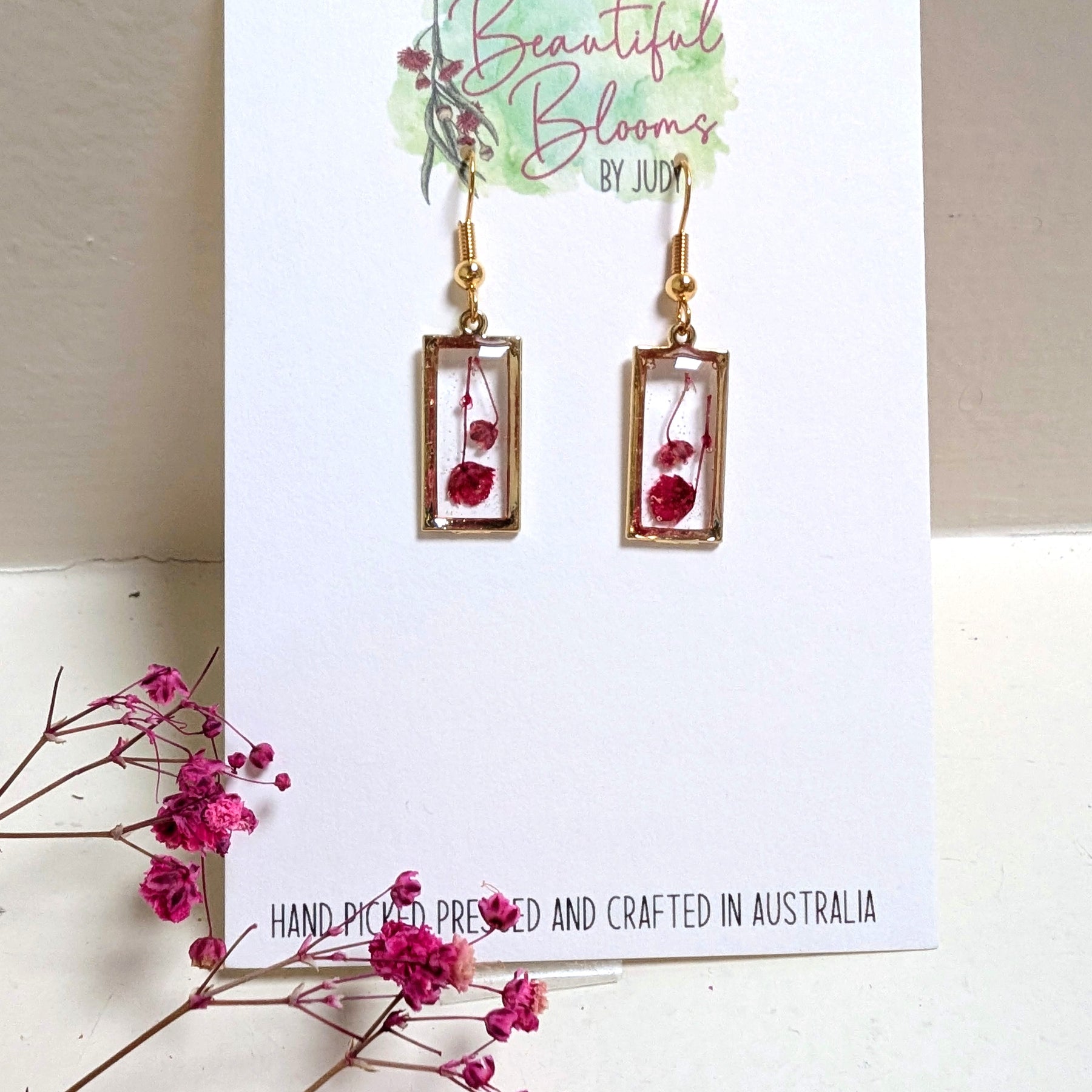 Real flowers in resin, Magenta Baby's Breath collection