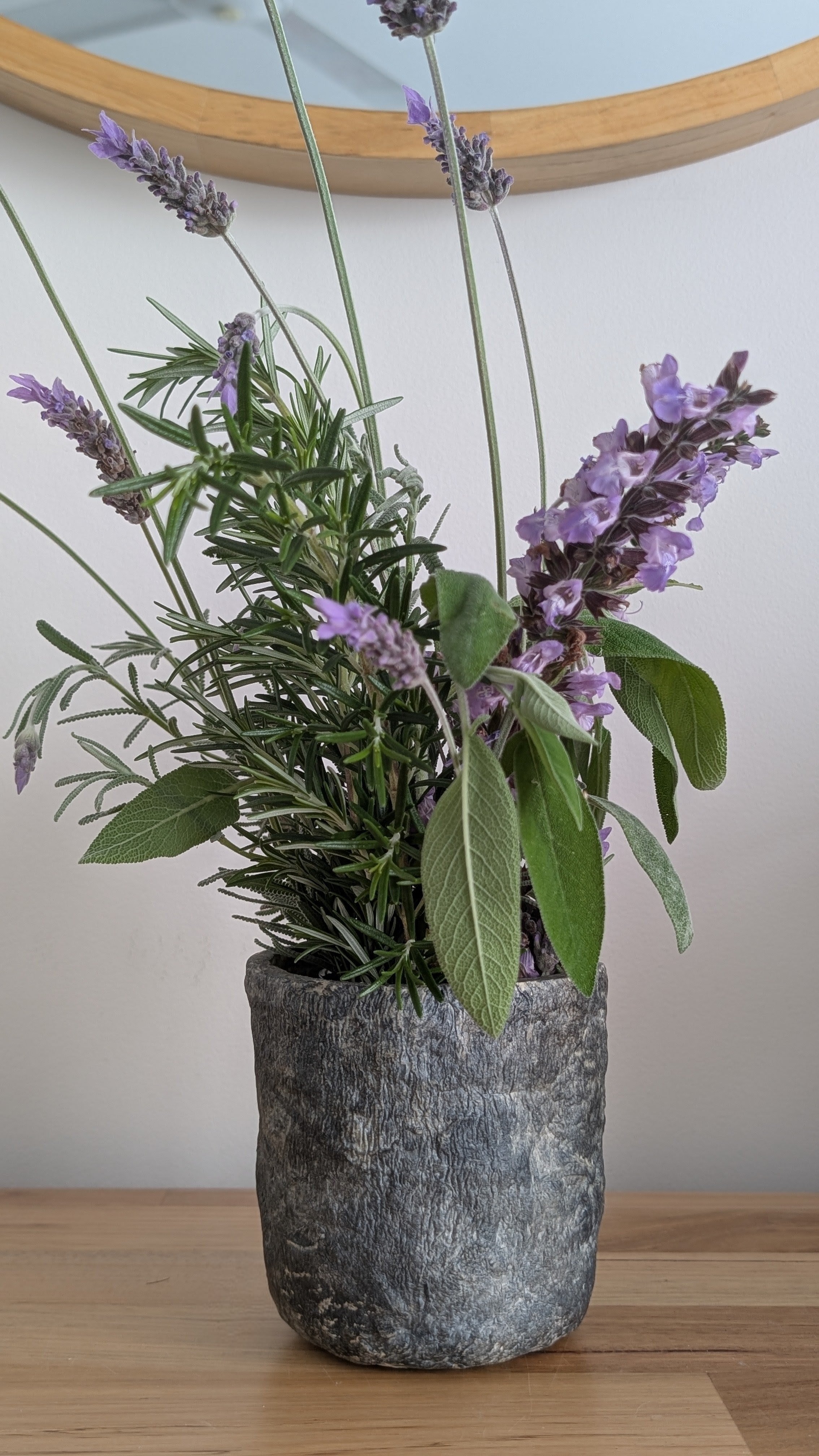 Handmade Paper Clay Vase – Charcoal Stone Finish