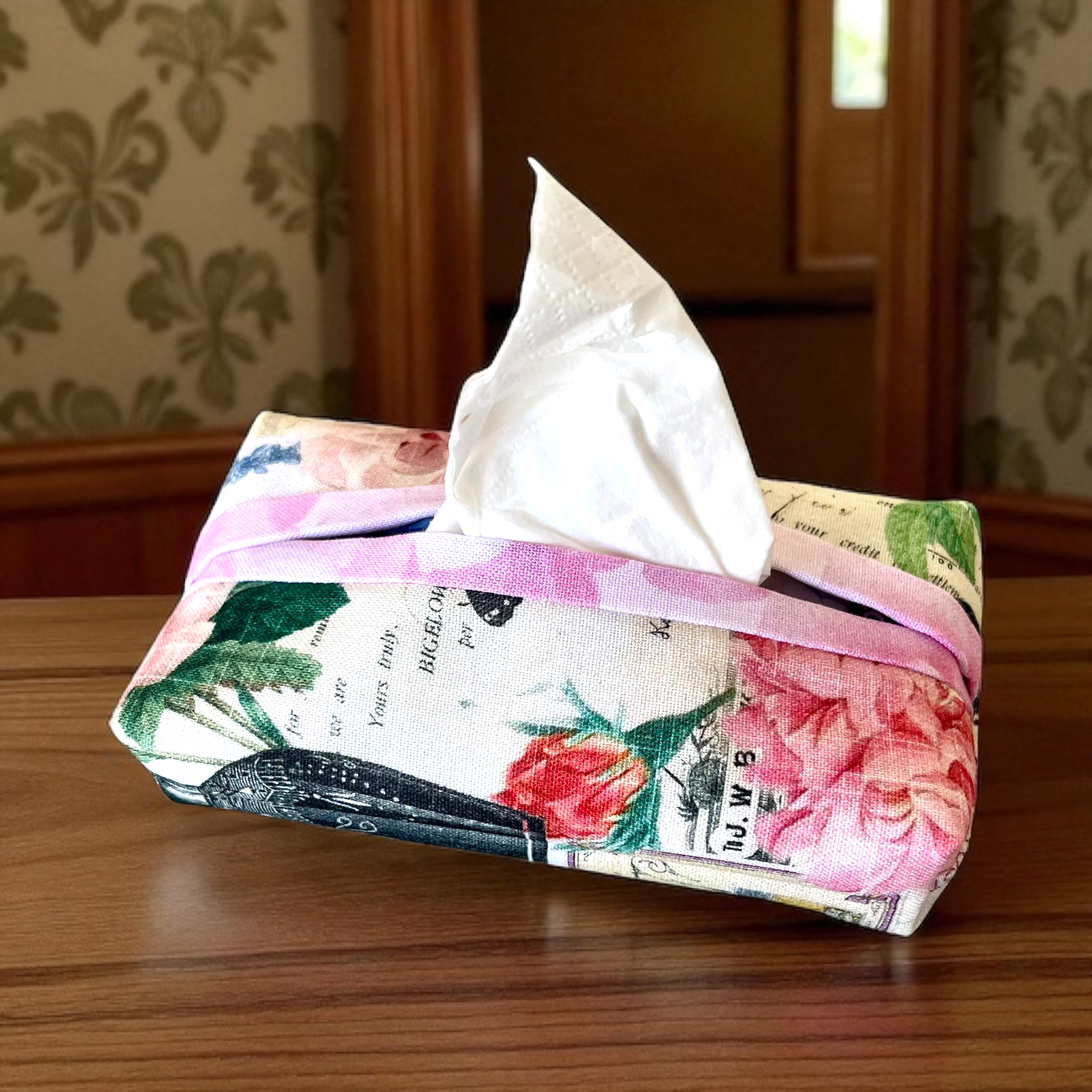 Handmade Vintage Design Tissue Holder