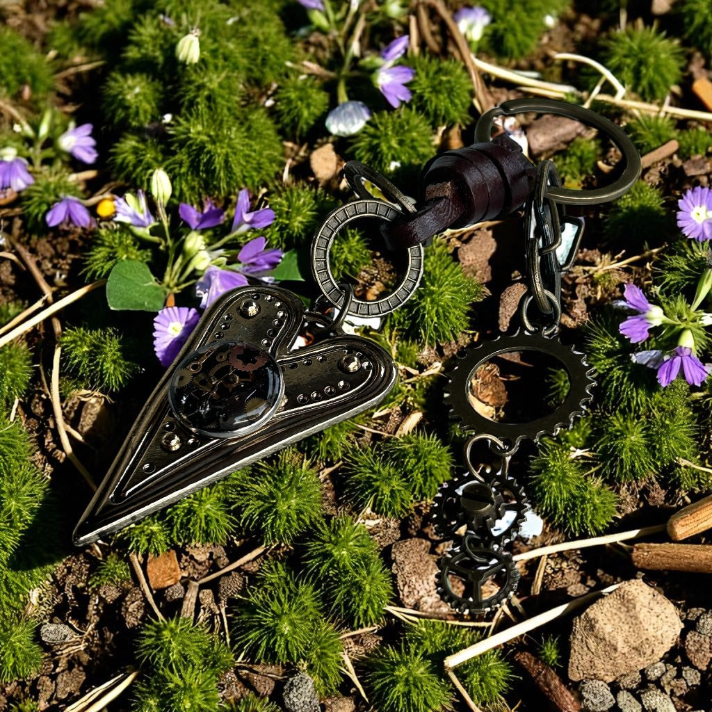 Steampunk watch parts golden heart keyring