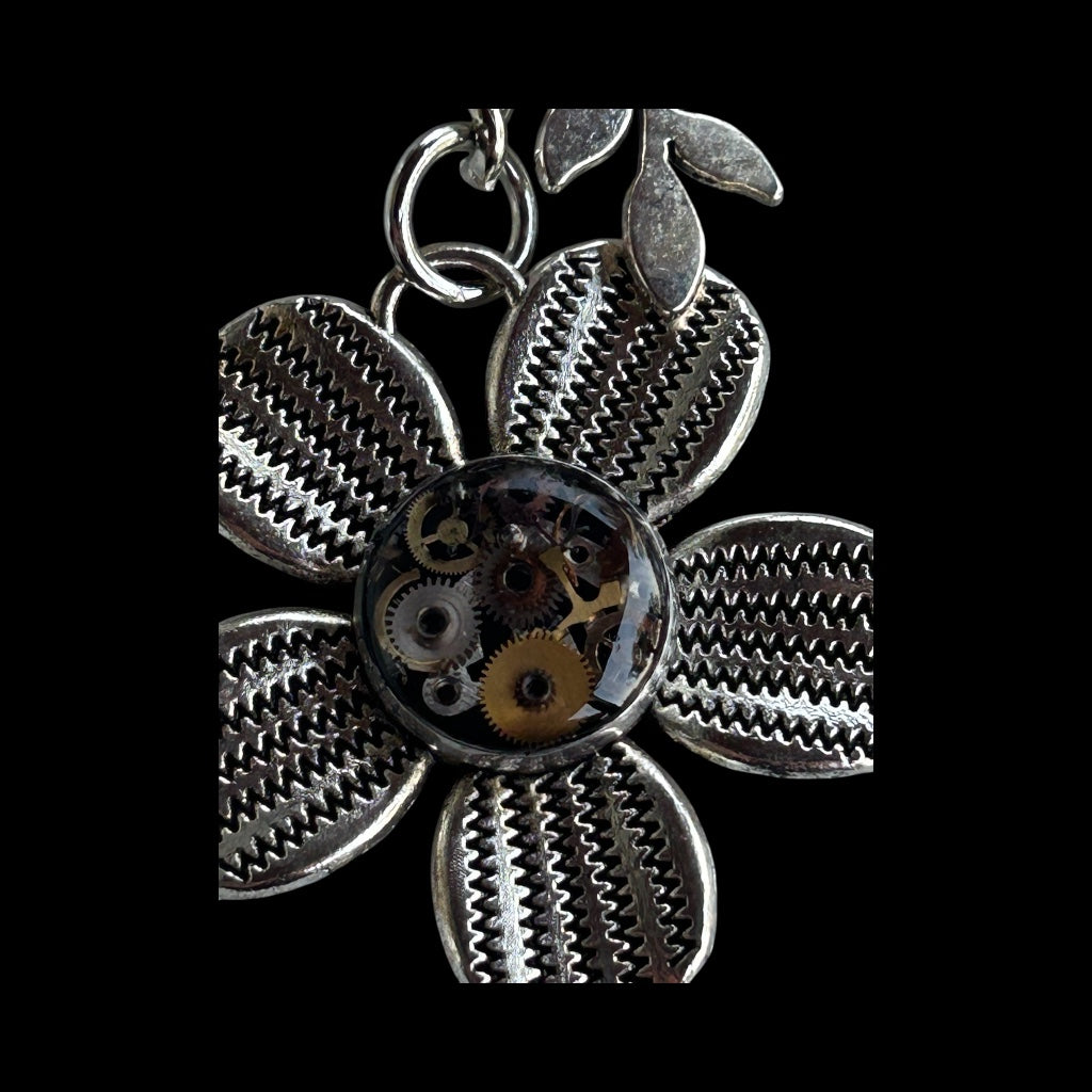 Steampunk watch parts flower keyring