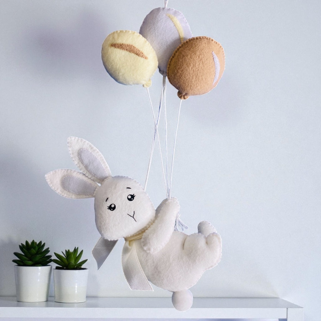 Ballon Bunny Baby Mobile