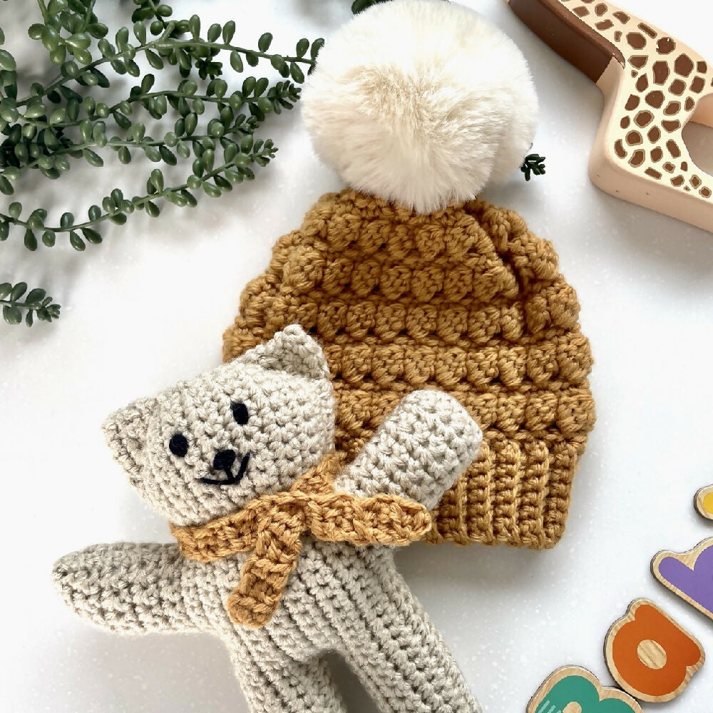Handmade-newborn-baby-bundle-gift-set_Mustard-beanie-teddy-bear_IMG_5026 Large
