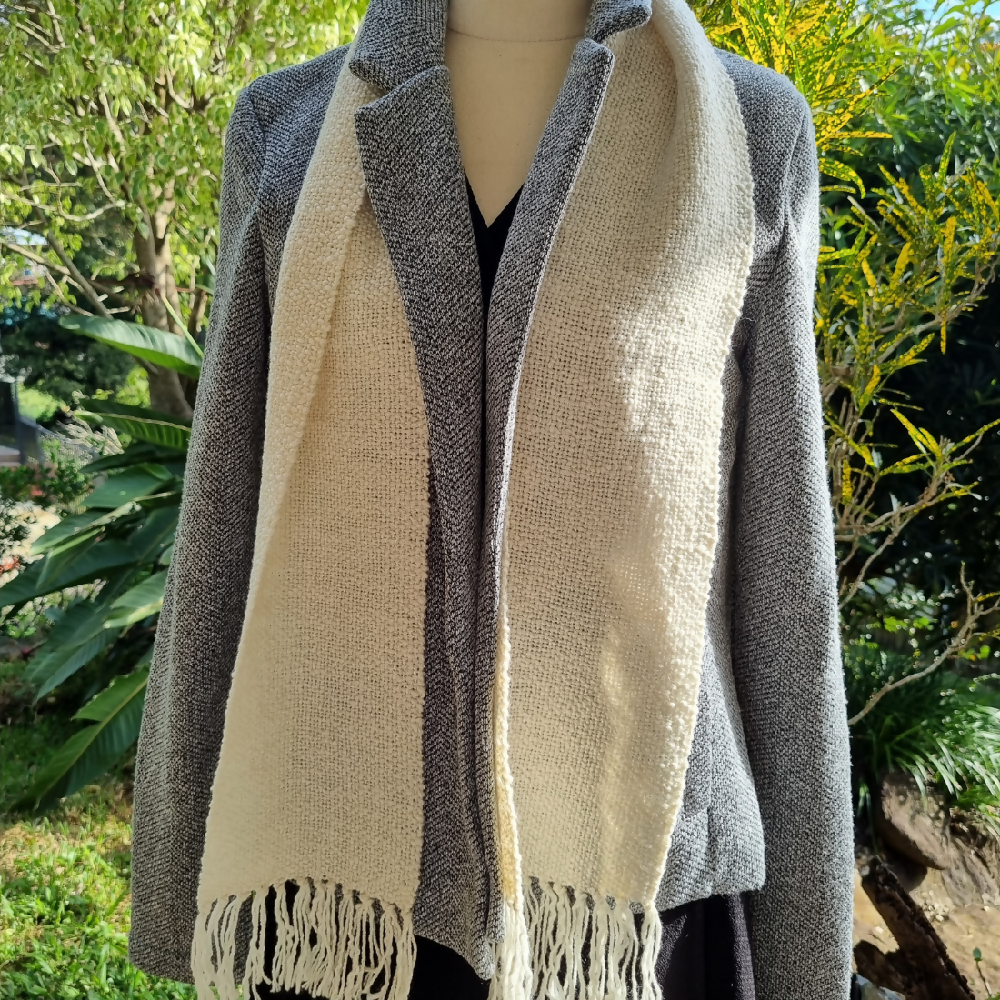 australian-artist-handmade-handwoven-cream-scarf-1
