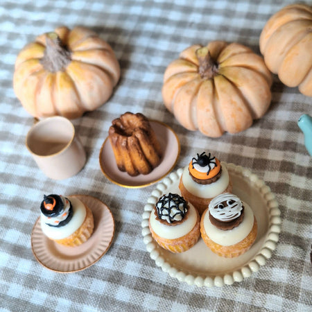 HALLOWEEN CUPCAKES - set of 4