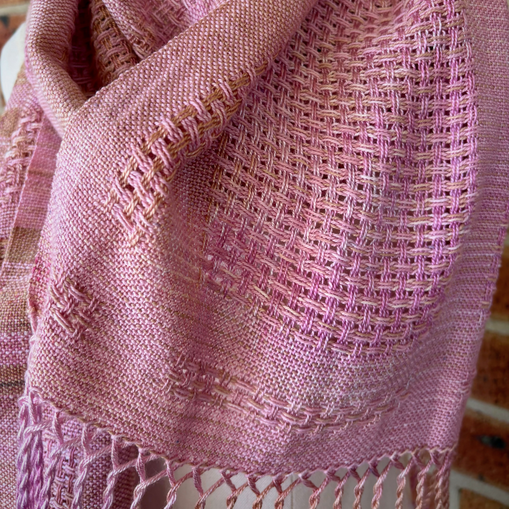 Light-pink-tencel-scarf-close-up-mannequinn-handwoven-entangled-happiness-handwovens