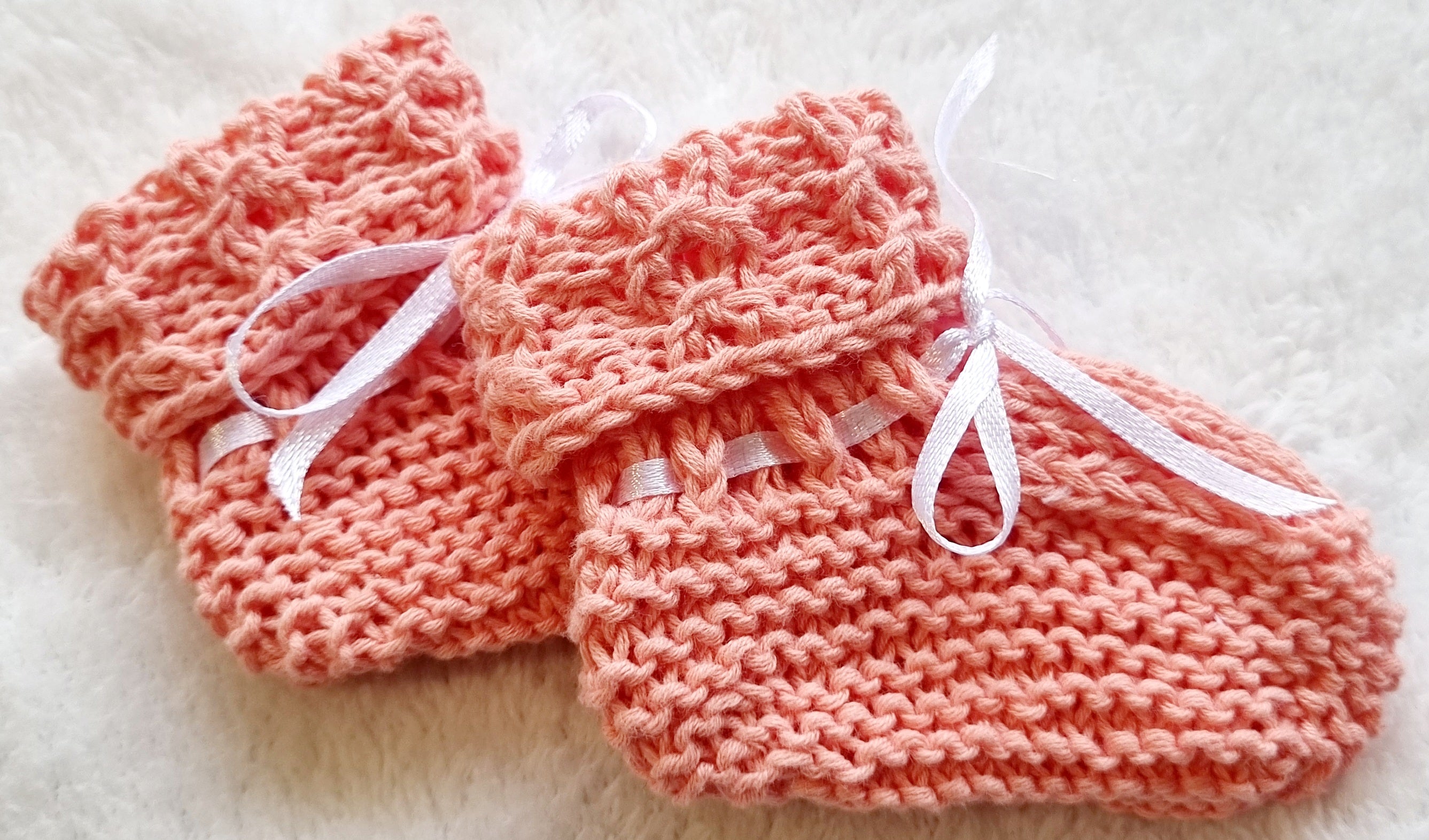 Hand knitted 4 piece Reborn Baby/Premmie Baby hand knitted outfit | Newborn gift set