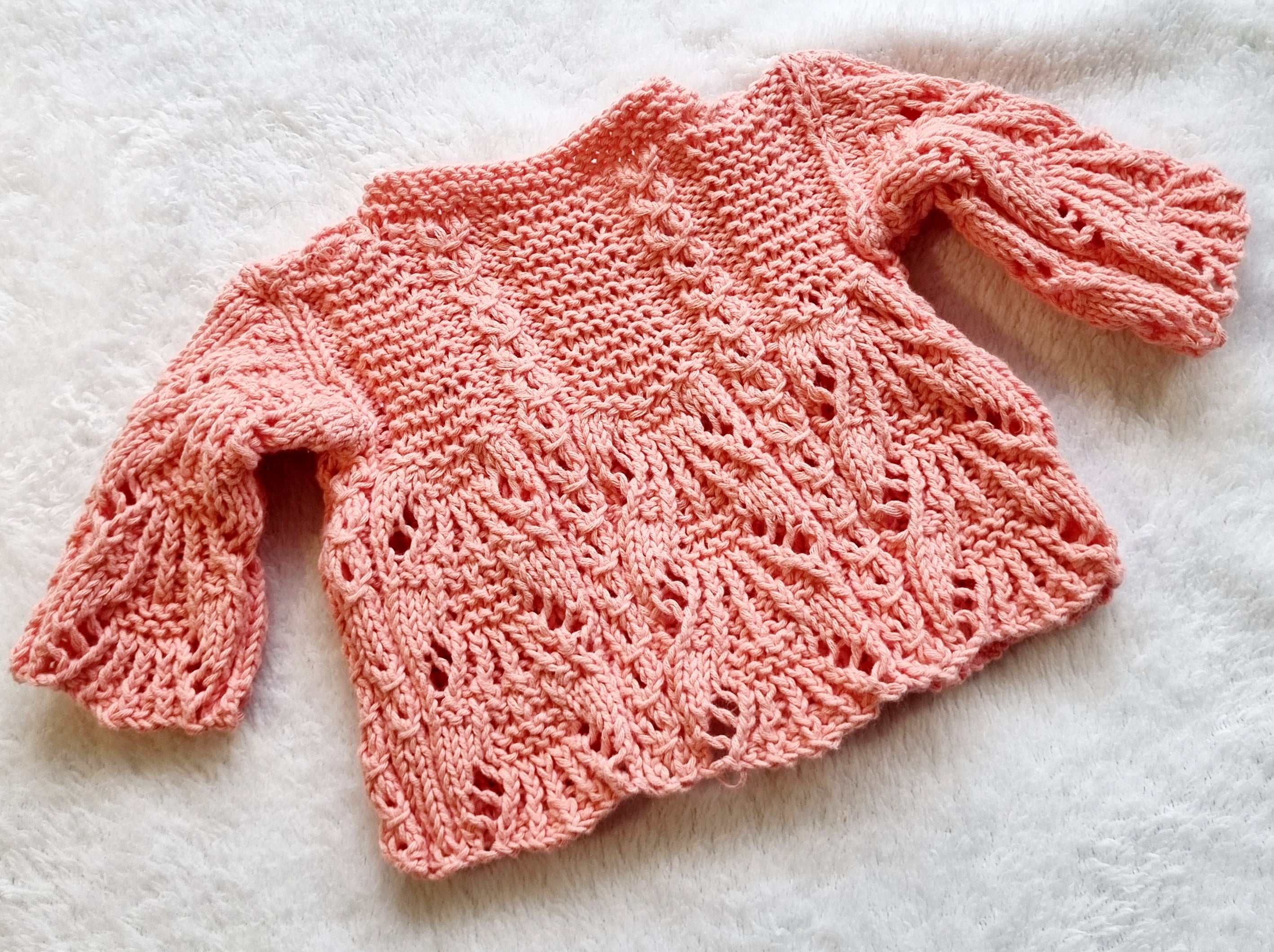 Hand knitted 4 piece Reborn Baby/Premmie Baby hand knitted outfit | Newborn gift set