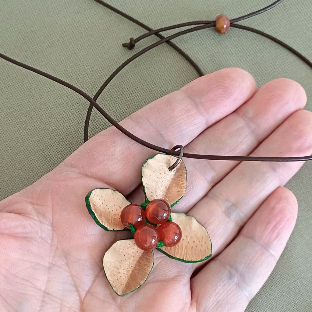 Red Berries Palm Leaf Pendant, Gemstone, Adjustable, Leather