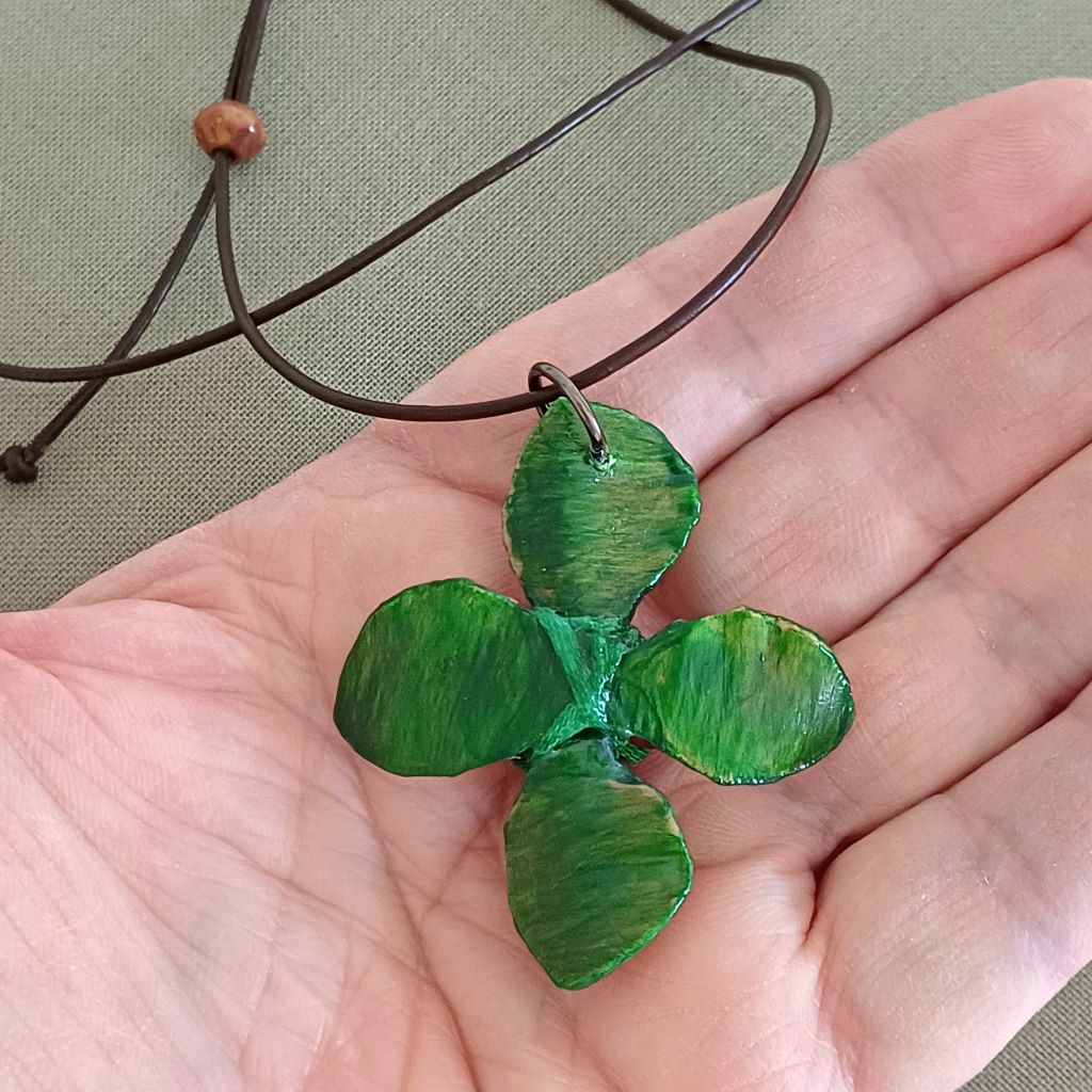 Red Berries Palm Leaf Pendant, Gemstone, Adjustable, Leather