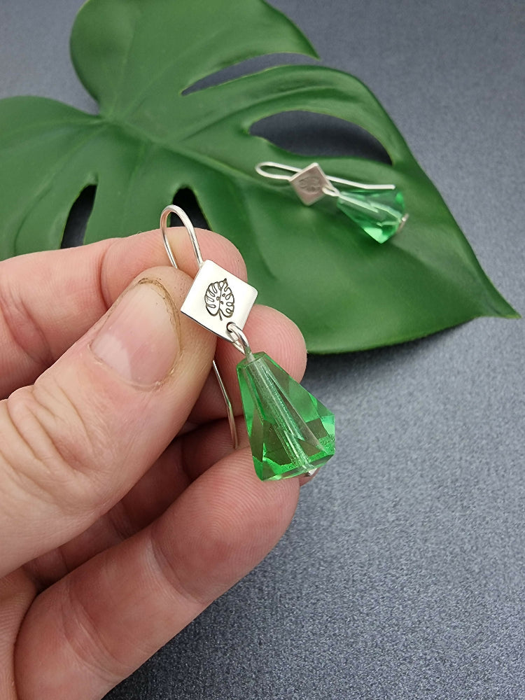 JUNGLE DREAMS – Monstera Glass earrings