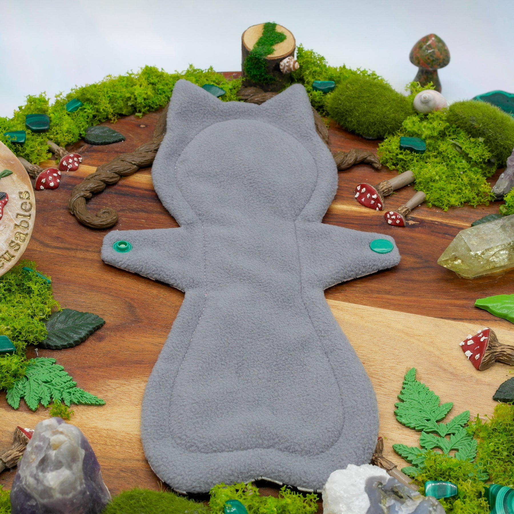 Eco-friendly reusable cloth pad 10" Moderate (Naomi's Kitty) - Ghostly Tim