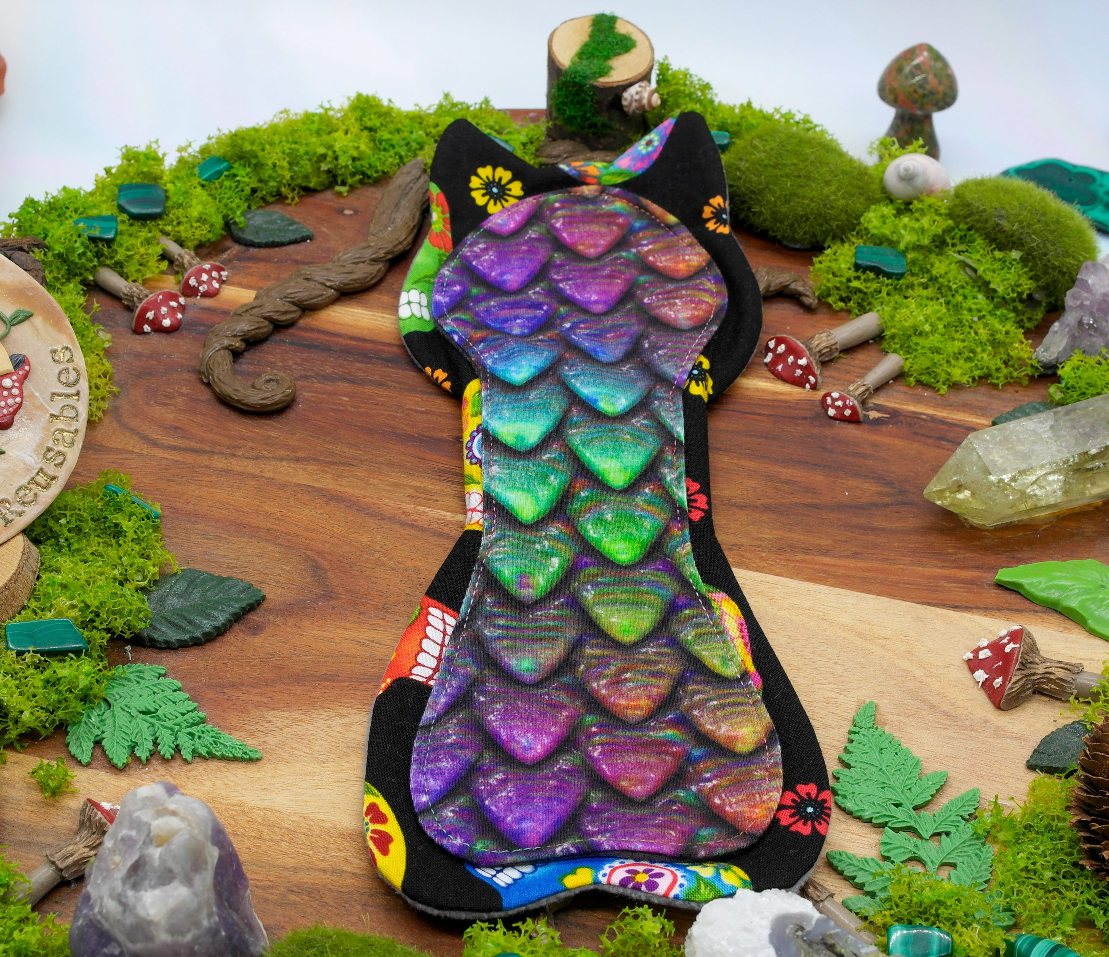 Reusable cloth pad 10" Moderate (Naomi's Kitty)