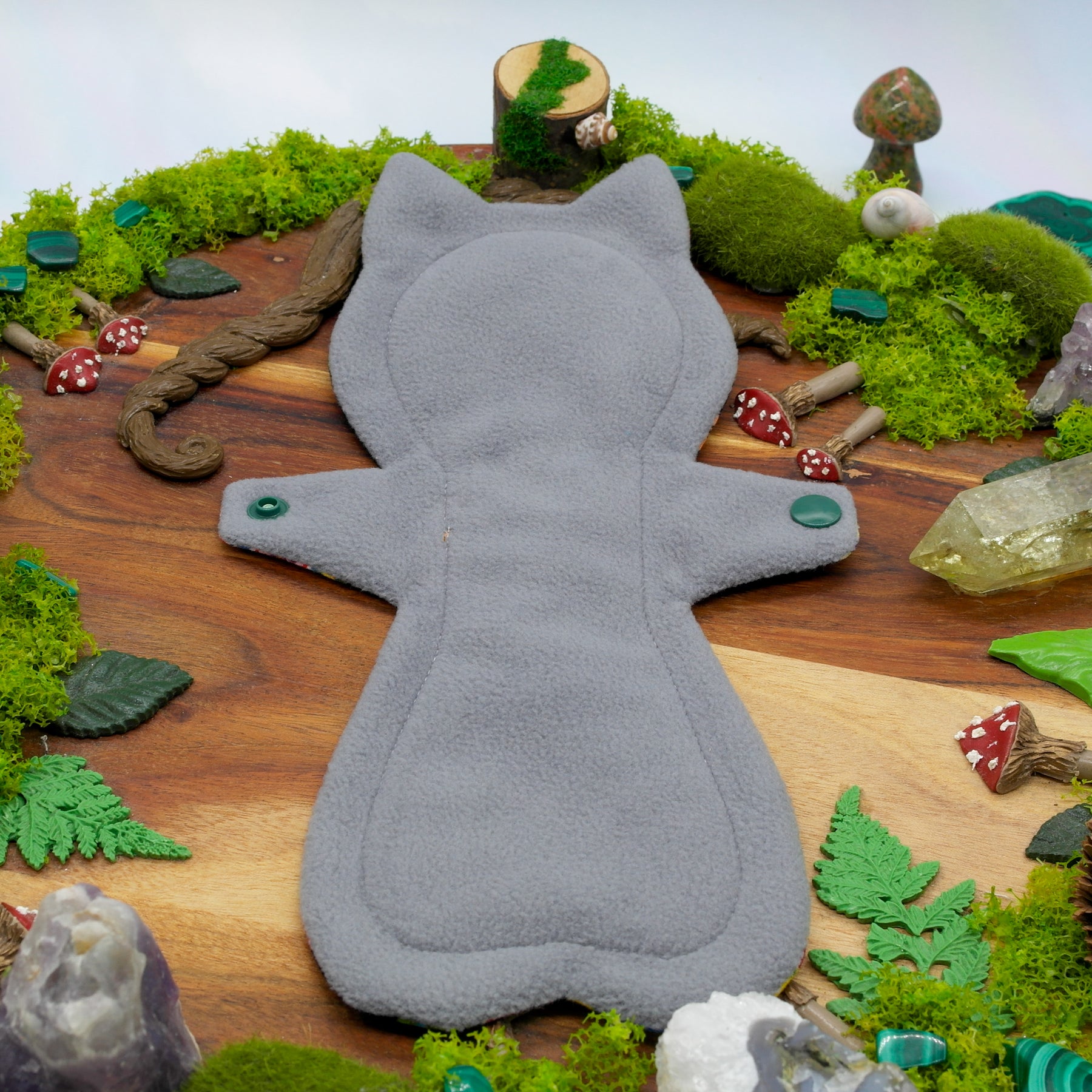 Eco-friendly reusable cloth pad 10" Moderate (Naomi's Kitty) - Alebrije