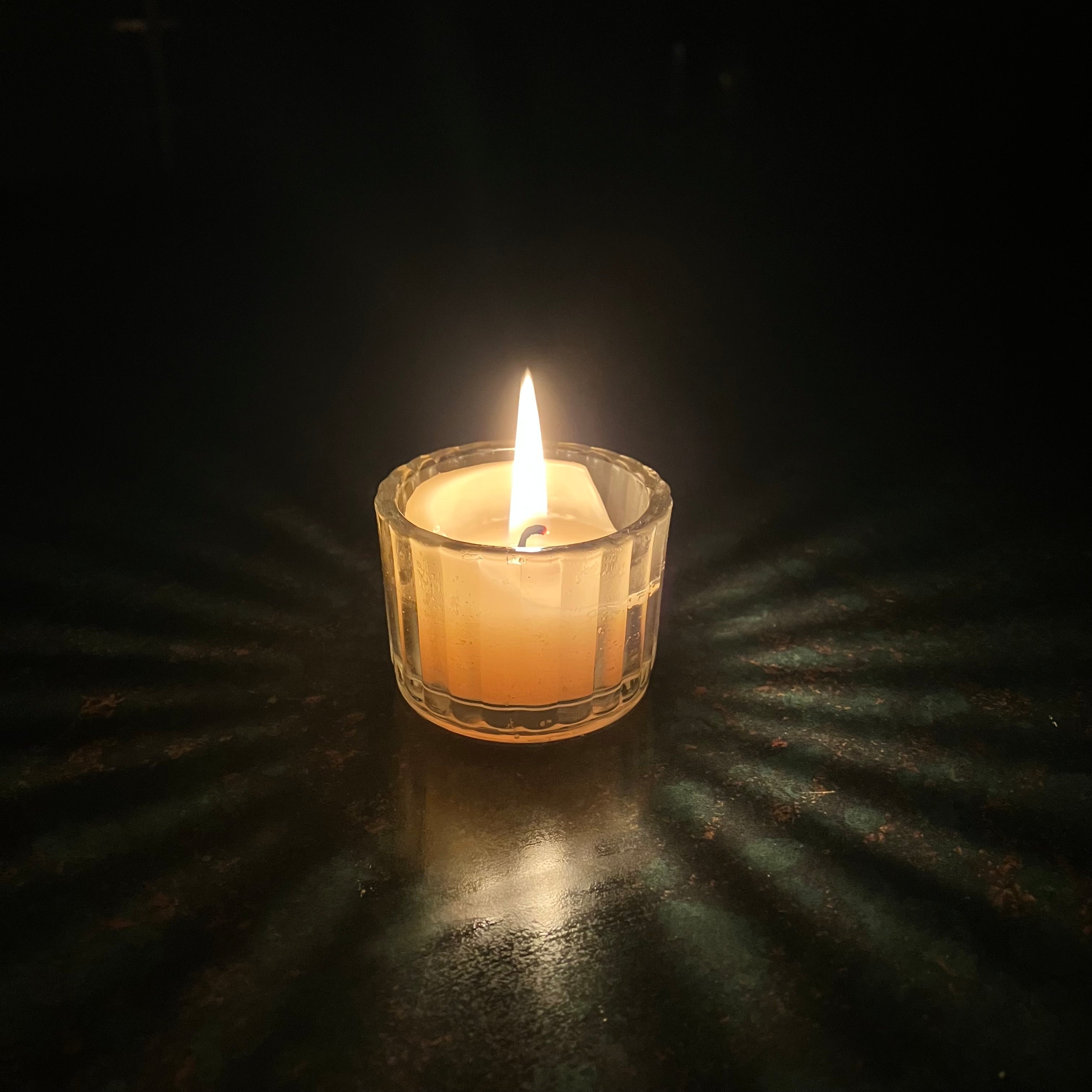 Sunburst Glow Beeswax Candle in Glass Jar