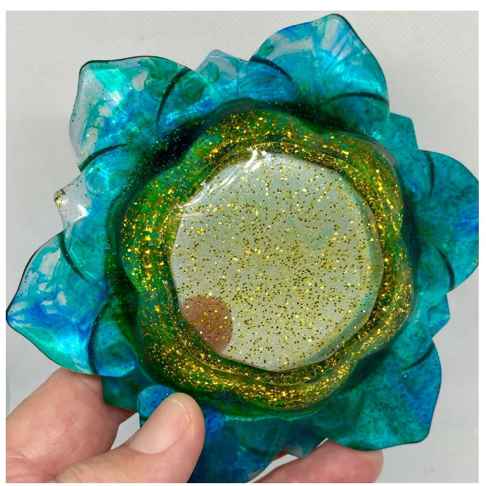 Aqua and gold lotus flower tea lights