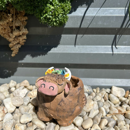 Brown Cow Planter With Flower Crown 3