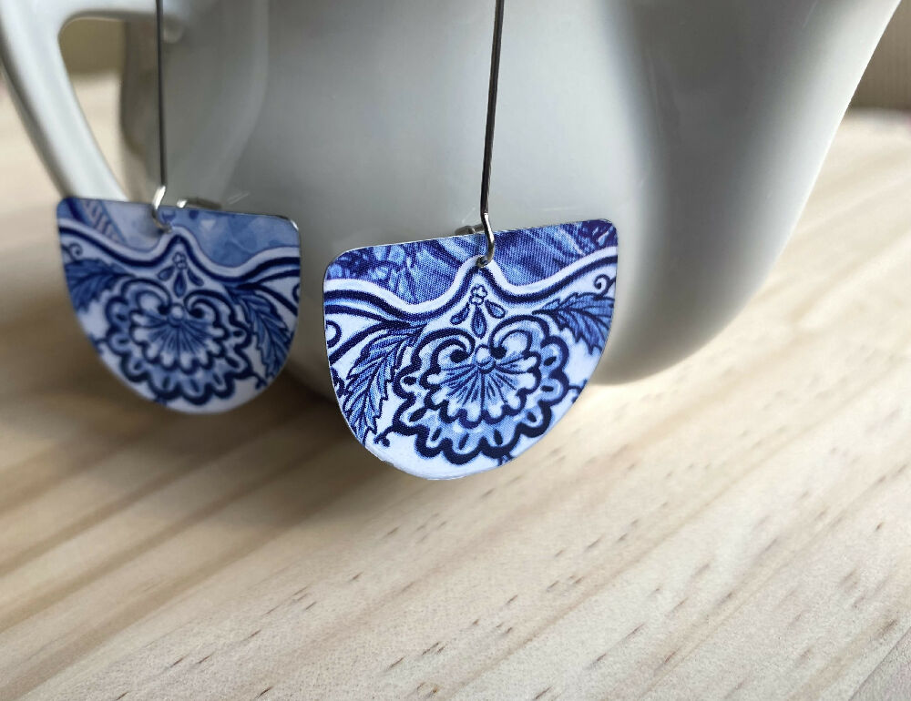 Delft Blue recycled metal semi-circle earrings