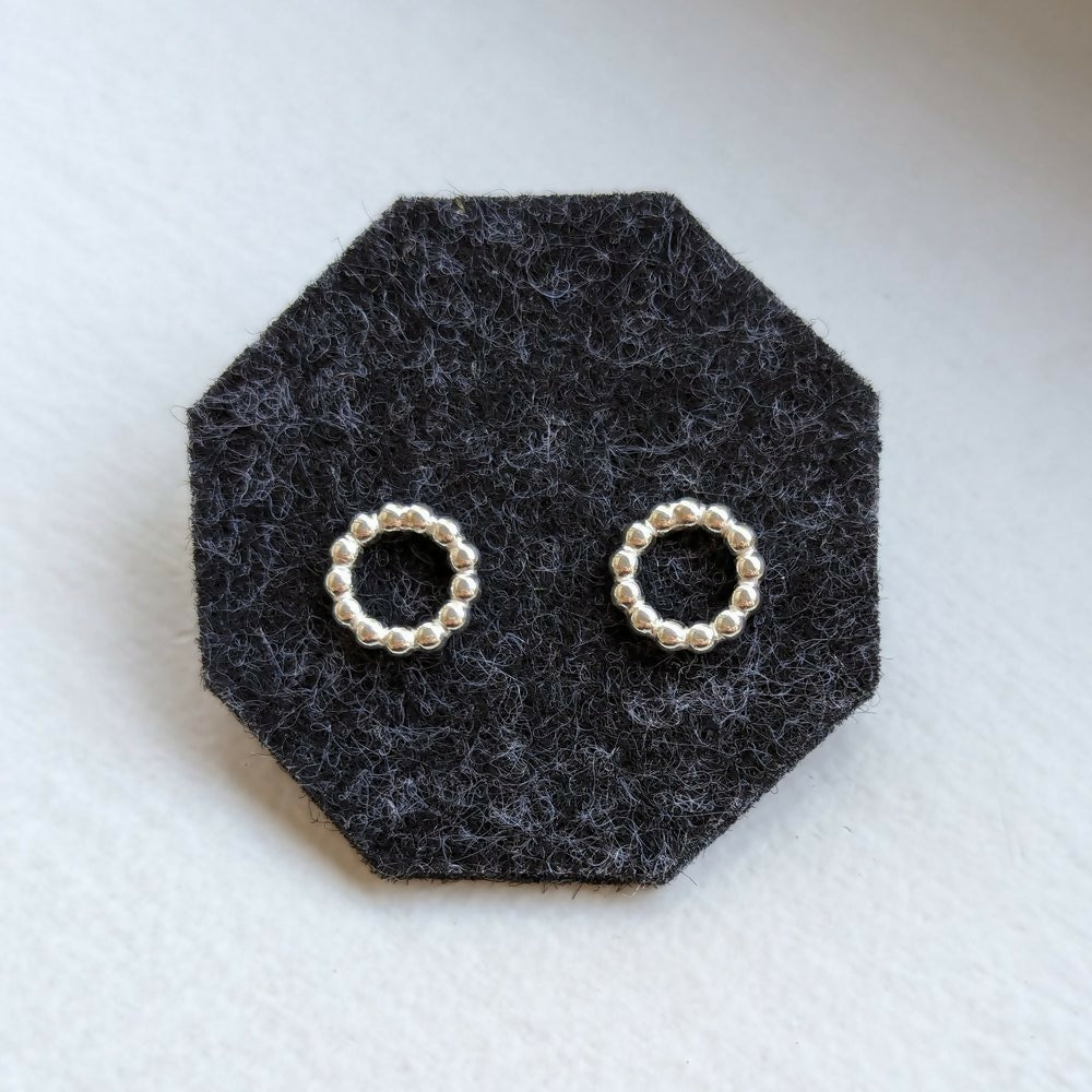 medium circle bead studs