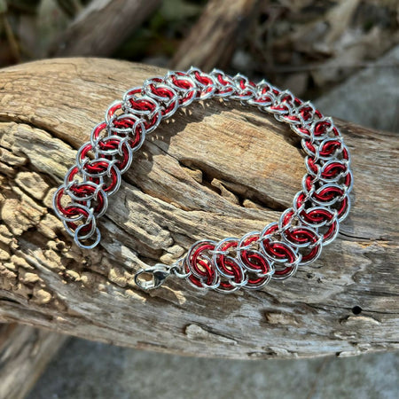 Chainmaille Garter Weave with Red accent