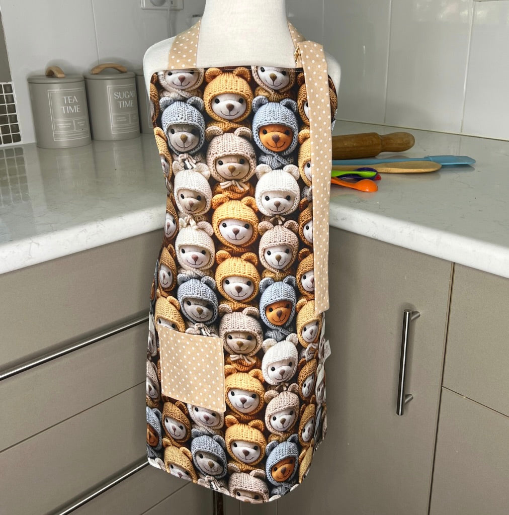 Apron .. Children’s reversible .. Teddy