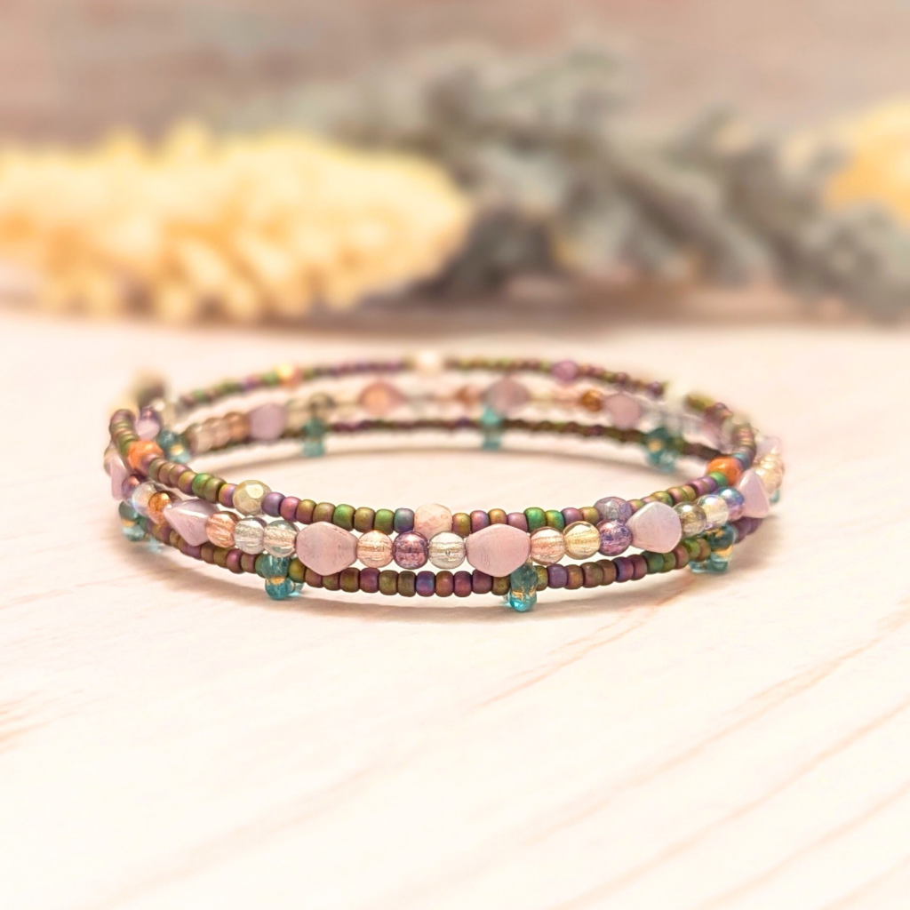 Beaded wire bracelet | Unique | One of a kind design | Minimalist boho