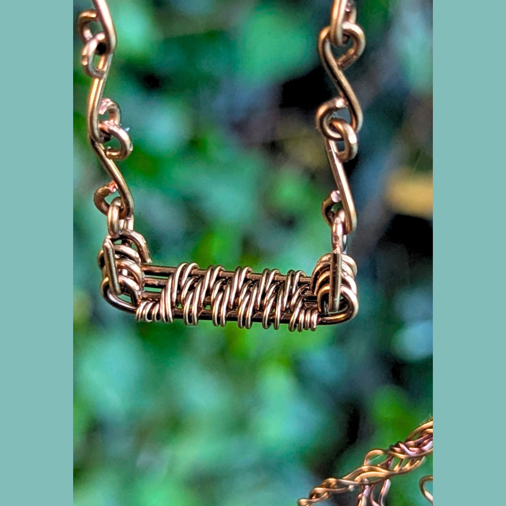 Green aventurine tree suncatcher with swing - Wire art - OOAK design