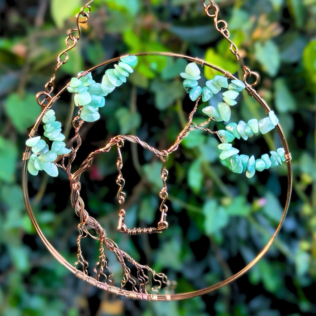 Green aventurine tree suncatcher with swing - Wire art - OOAK design
