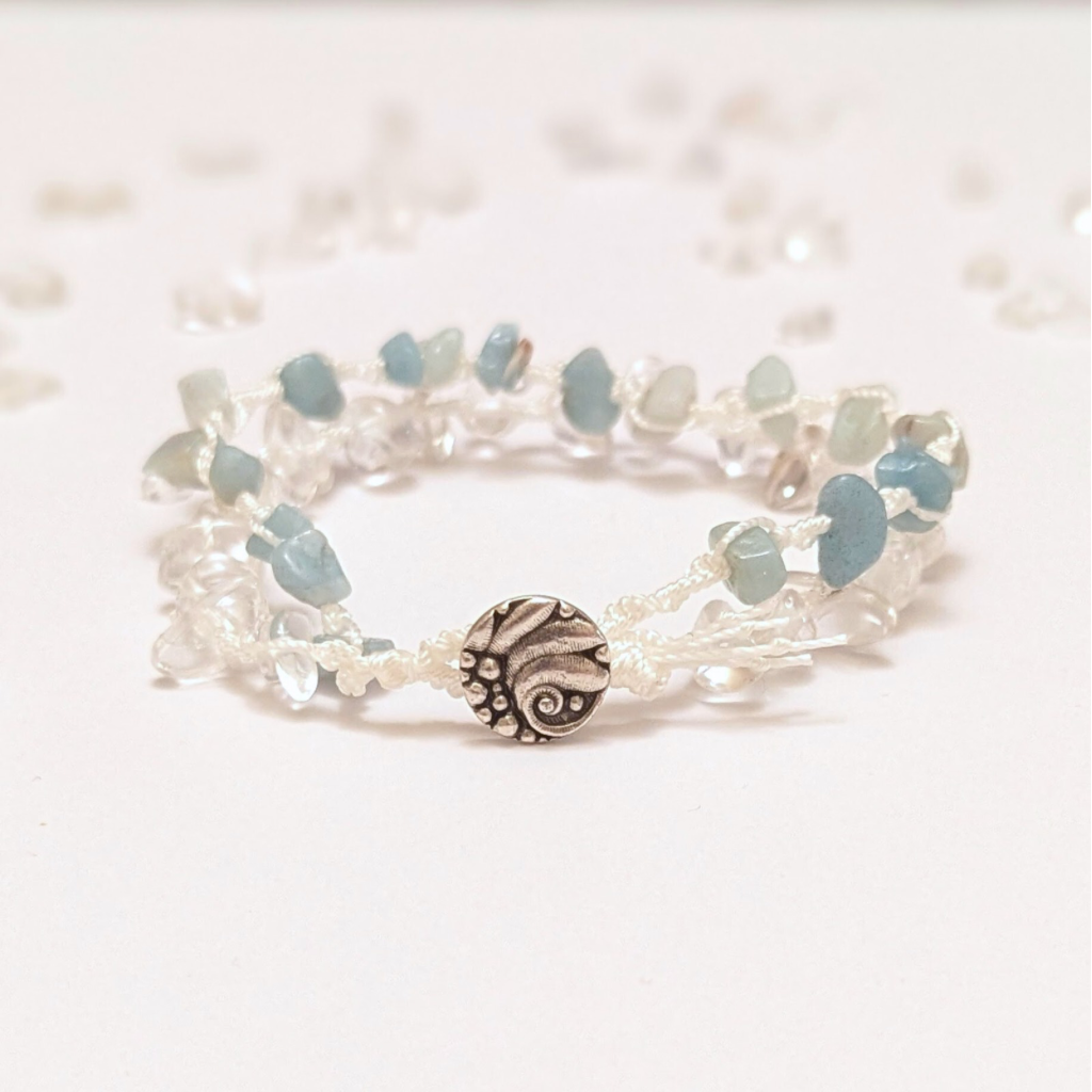Amazonite and quartz crystal healing bracelet - Modern birthstone for December - OOAK - Size medium